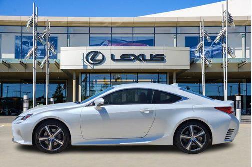 2017 Lexus RC 200t 200t