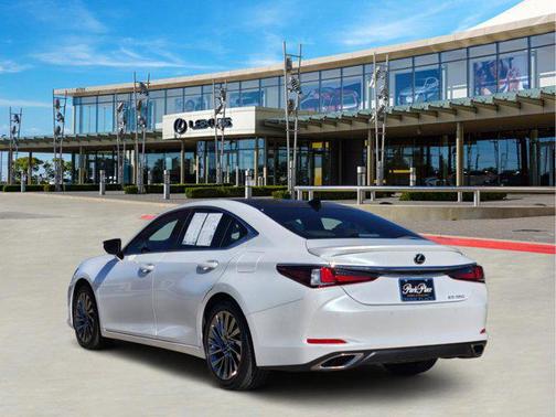 2025 Lexus ES 350 Ultra Luxury