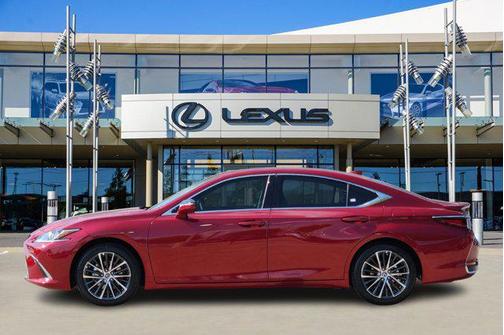 2025 Lexus ES 300h Base