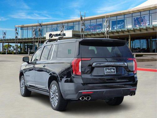 2023 GMC Yukon XL Denali Ultimate