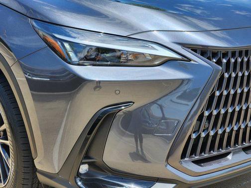 2025 Lexus NX 350h Premium