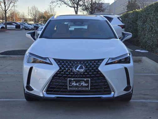 2025 Lexus UX 300h Premium