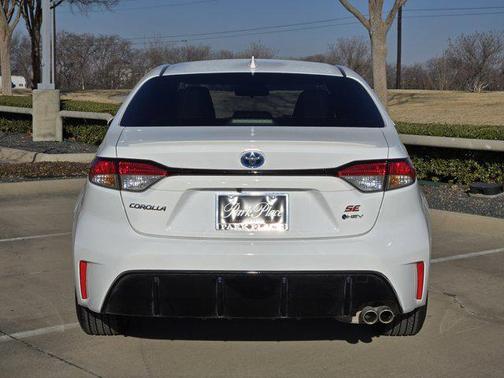 2025 Toyota Corolla Hybrid SE