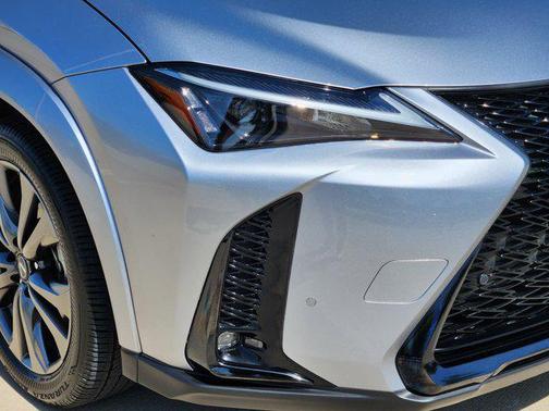 2025 Lexus UX 300h F SPORT Design