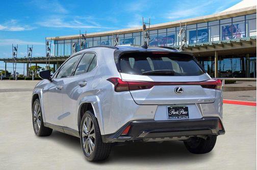 2025 Lexus UX 300h F SPORT Design
