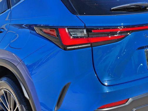 2025 Lexus NX 250 Base