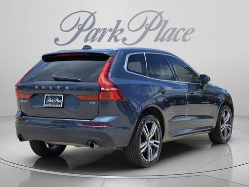 Denim Blue Metallic 2021 Volvo XC60 T5 Momentum