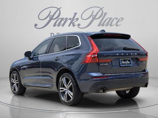 Denim Blue Metallic 2021 Volvo XC60 T5 Momentum