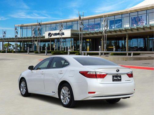 2013 Lexus ES 300h Base
