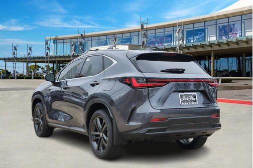 2025 Lexus NX 450h+ Luxury