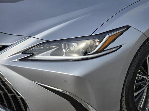 2025 Lexus ES 350 Base