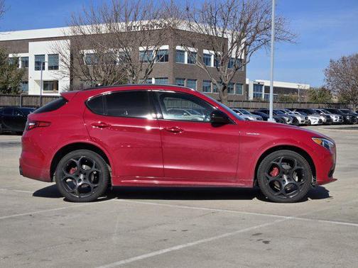 2022 Alfa Romeo Stelvio Ti