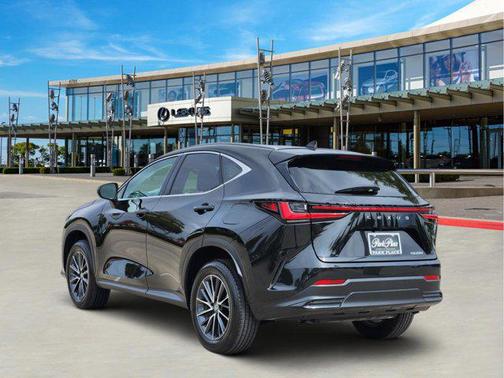 2025 Lexus NX 250 Base