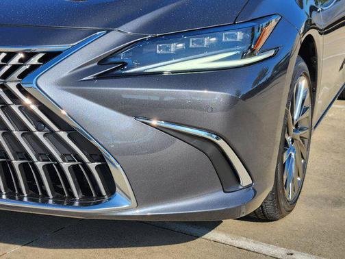 2025 Lexus ES 350 Ultra Luxury
