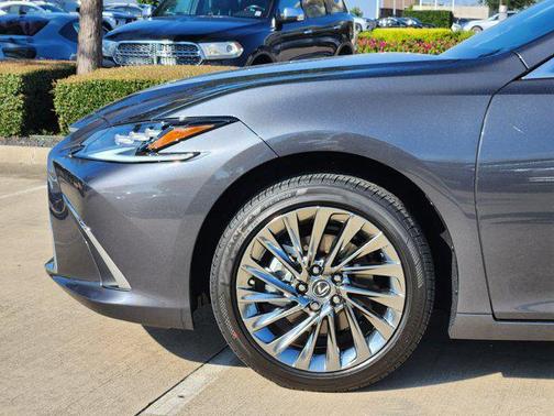 2025 Lexus ES 350 Ultra Luxury