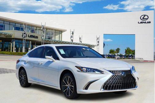 2025 Lexus ES 300h Base