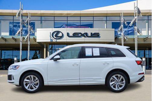2021 Audi Q7 45 Premium Plus