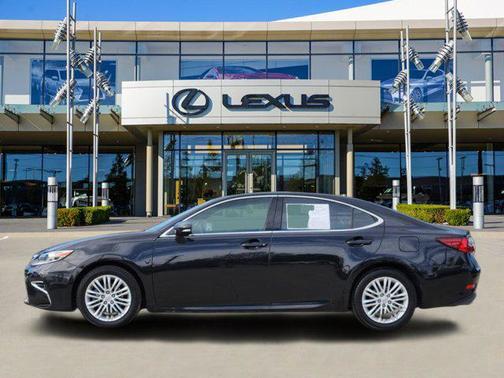 2017 Lexus ES 350 Base