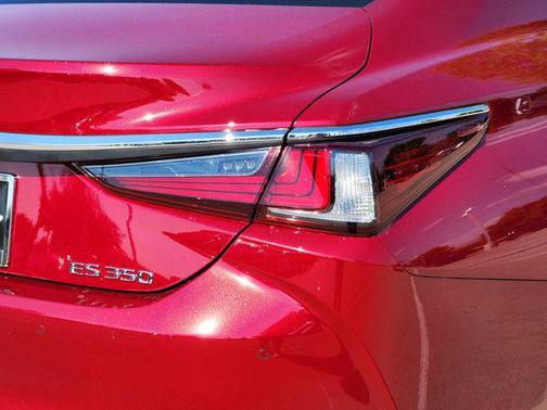 2025 Lexus ES 350 Base