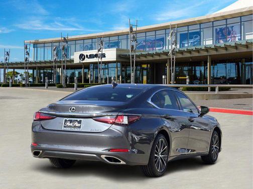 2025 Lexus ES 350 Base