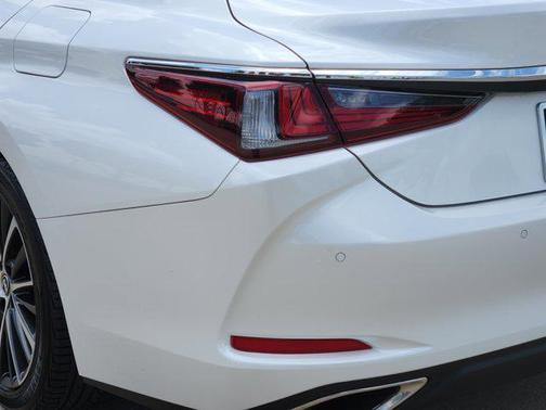 2024 Lexus ES 350 Premium