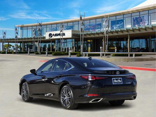 2025 Lexus ES 350 Base