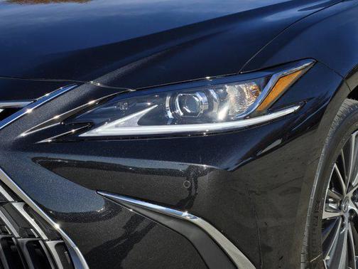 2025 Lexus ES 350 Base