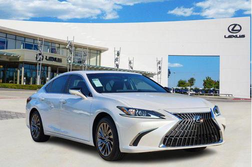 2025 Lexus ES 300h Luxury
