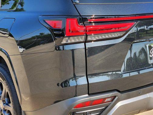 2023 Lexus LX 600 Premium