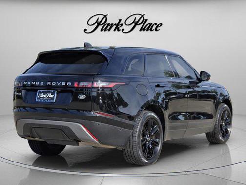 Santorini Black Metallic 2021 Land Rover Range Rover Velar P250 S