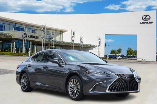 2025 Lexus ES 300h Ultra Luxury