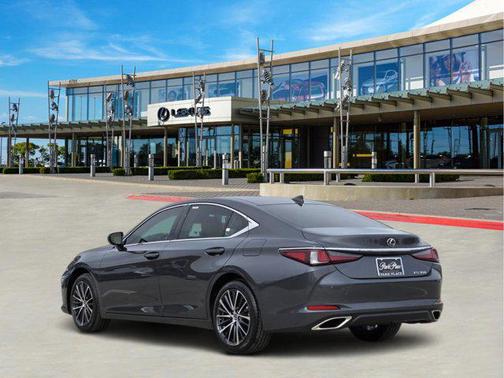 2025 Lexus ES 350 Base