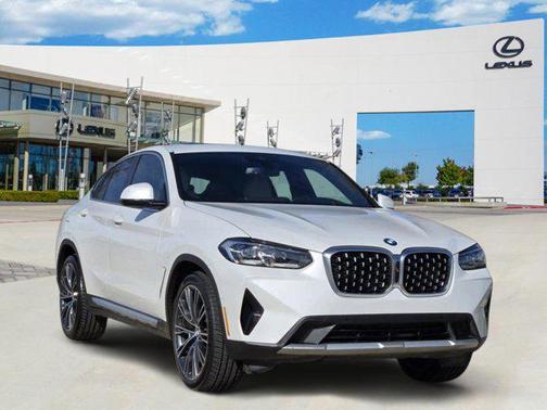 2022 BMW X4 xDrive30i