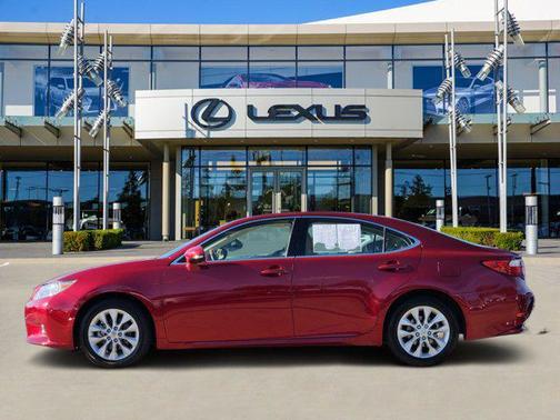 2015 Lexus ES 300h Base