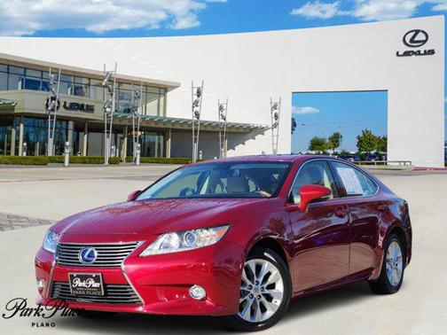 2015 Lexus ES 300h Base