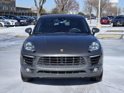 2018 Porsche Macan Base (PDK)
