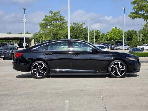 Crystal Black Pearl 2018 Honda Accord Sport 2.0T