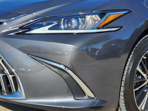 2025 Lexus ES 350 Base