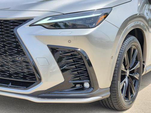 2025 Lexus NX 450h+ F SPORT Handling