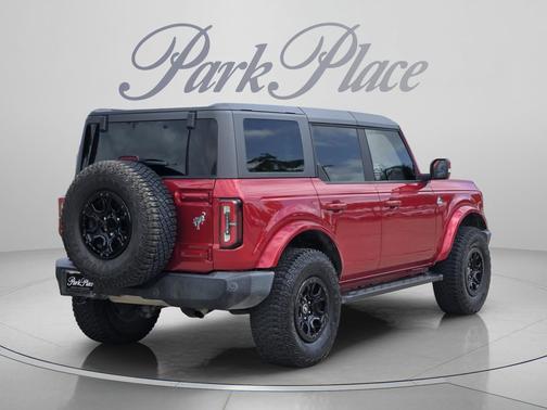 Red Metallic 2021 Ford Bronco Outer Banks