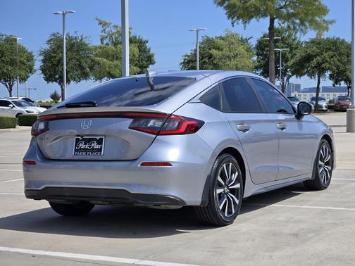 Lunar Silver Metallic 2024 Honda Civic EX-L