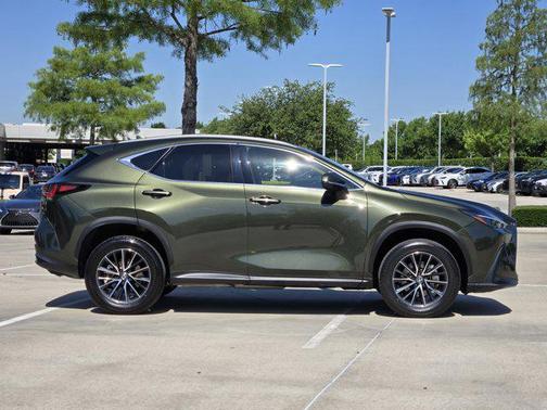Nori Green Pearl 2024 Lexus NX 350h Premium