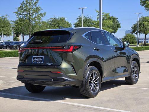 Nori Green Pearl 2024 Lexus NX 350h Premium