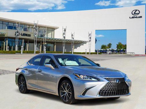 2025 Lexus ES 300h Base
