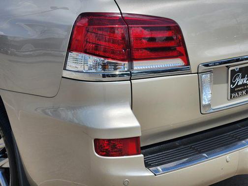 2013 Lexus LX 570 Base