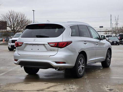 2016 INFINITI QX60 Base
