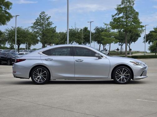 Iridium 2022 Lexus ES 350 Premium