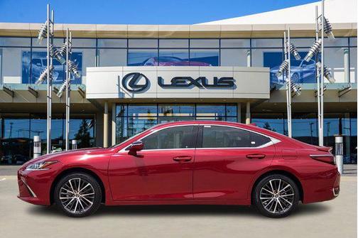 2025 Lexus ES 300h Base