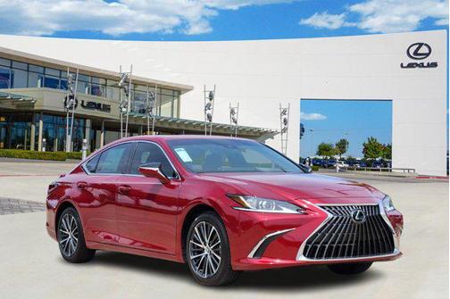 2025 Lexus ES 300h Base
