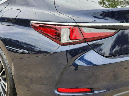 2025 Lexus ES 350 Premium